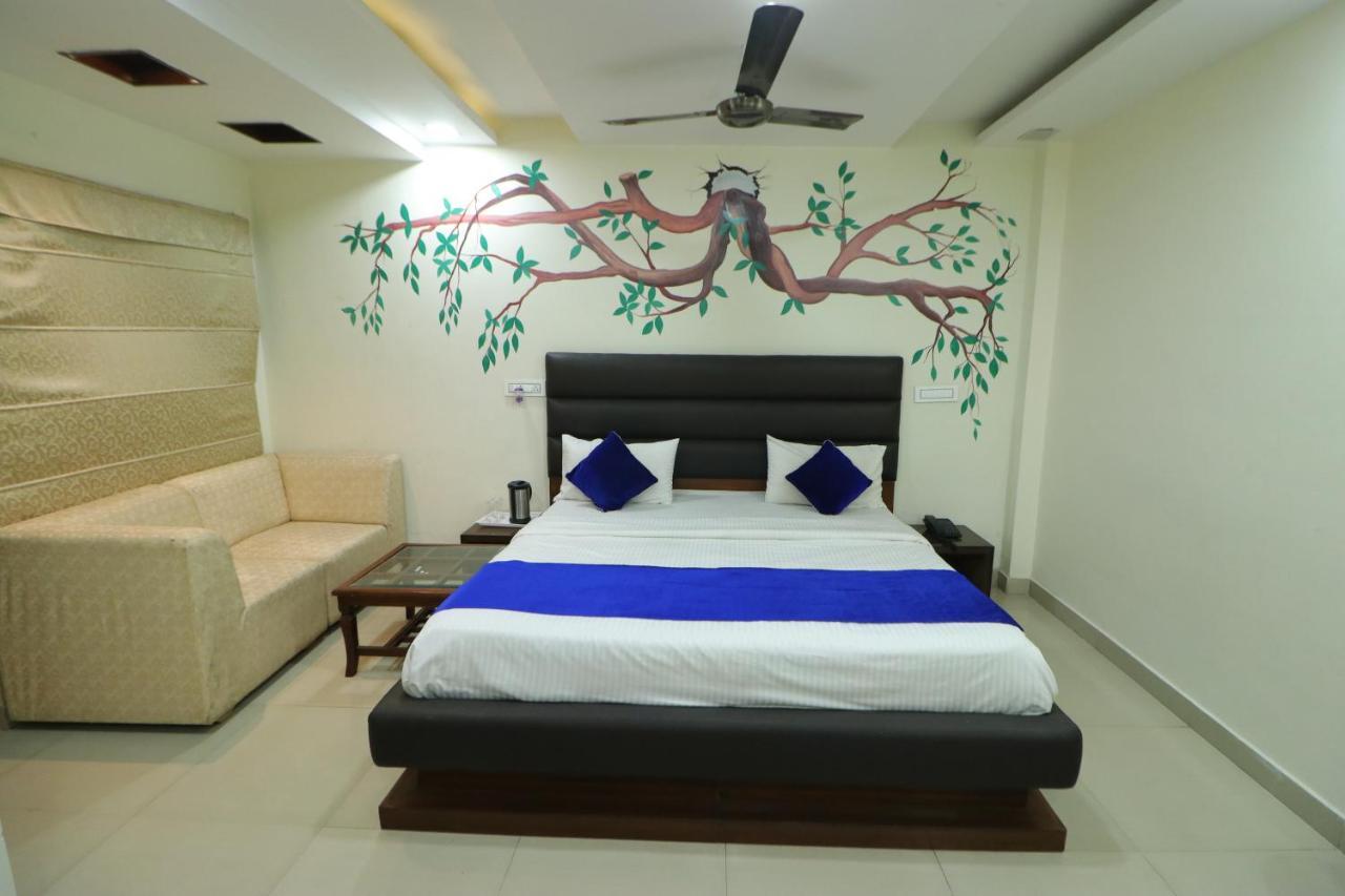 Hotel Eurasia Mohali International Airport Zirakpur Exterior photo