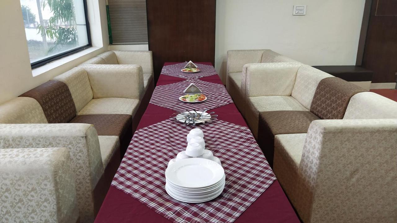 Hotel Eurasia Mohali International Airport Zirakpur Exterior photo