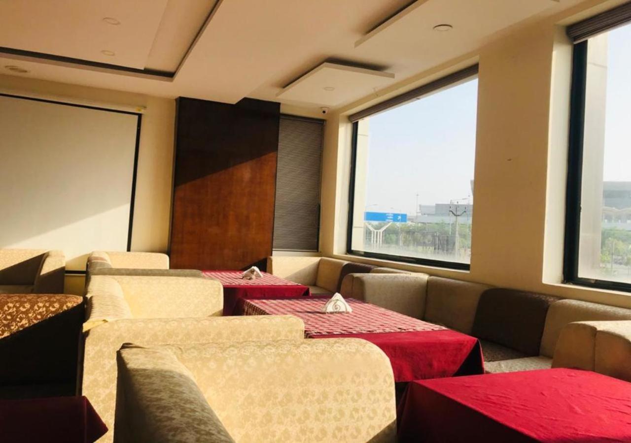 Hotel Eurasia Mohali International Airport Zirakpur Exterior photo